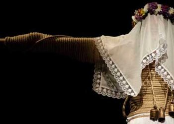 TEATRO_MADRID-Una-costilla-sobre-la-mesa-madre-0